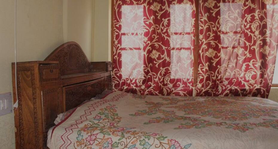 Hotel Alriza, Srinagar 5